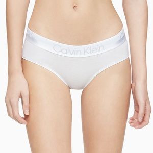 NWT Calvin Klein Modern Structure Hipster